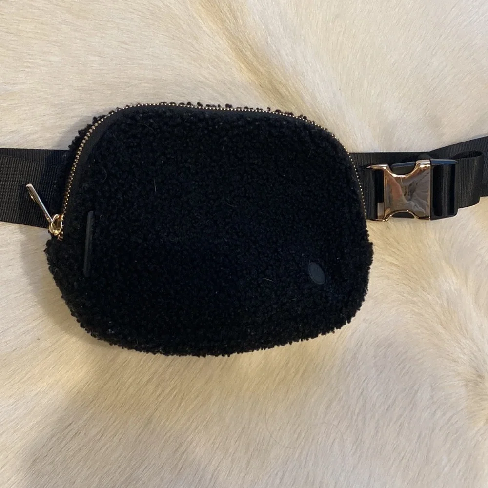 Kyodan black Fanny pack/satchel/belt bag